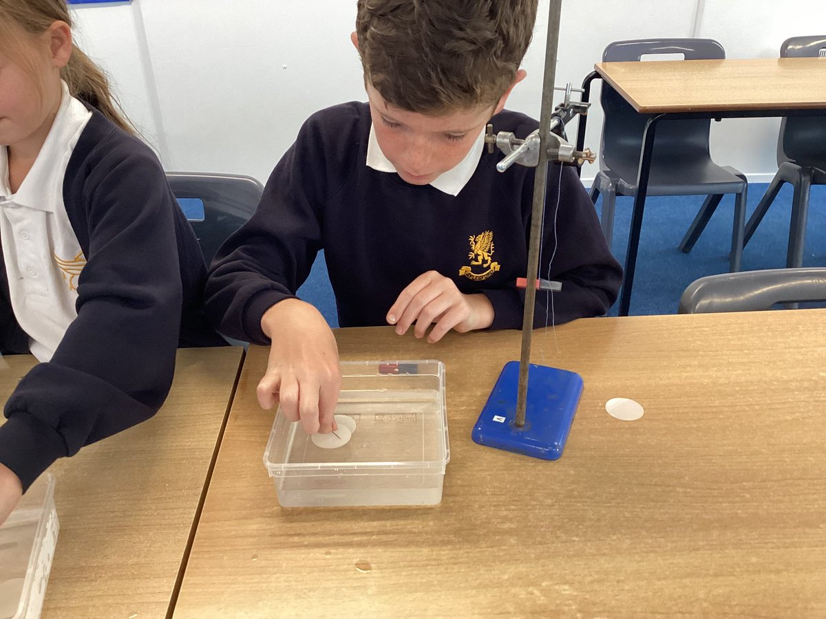 We recently held our celebration lesson for the Primary Phase Science Fair winners. They came to the Secondary Phase and had a session all about our planet in the solar system. 1/2