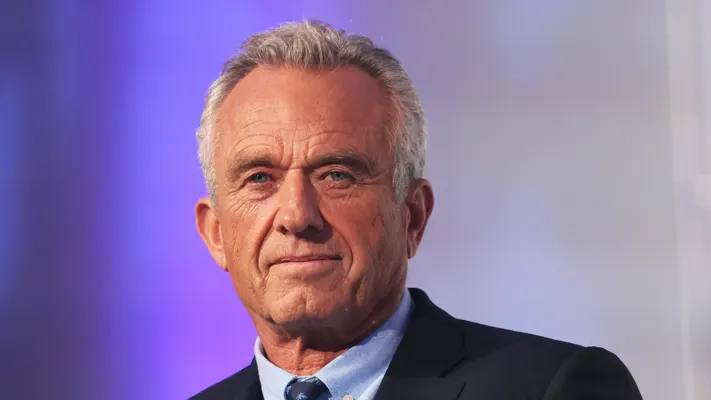 JUST IN: A source has told me that RFK Jr. had a meeting with the Trump team for close to two hours.

It is unclear at the moment if he will be the VP pick.

Just 15 minutes ago, RFK Jr. responded to Trump's recent call for Secret Service protection for him.

"It is a hopeful