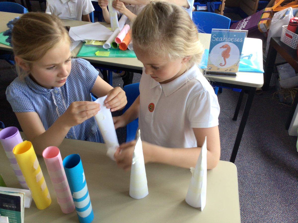 Y2Torrisholme's tweet photo. Curlews had a super DT day! We worked out cylinders are the best shape to create a strong and stable structure. We created paper chairs for a soft toy then found out that 12 cylinders joined together could hold 101 books! @TorrisholmeCPS https://t.co/QXRQ2GgRxs