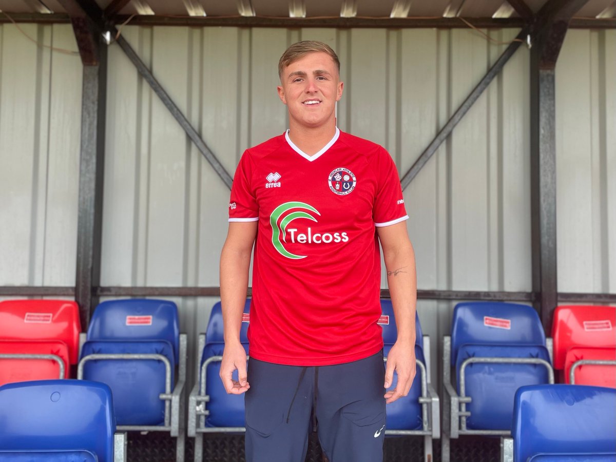 redcarathleticf's tweet photo. In the fresh threads. 👌 https://t.co/oVS0u3FwG3