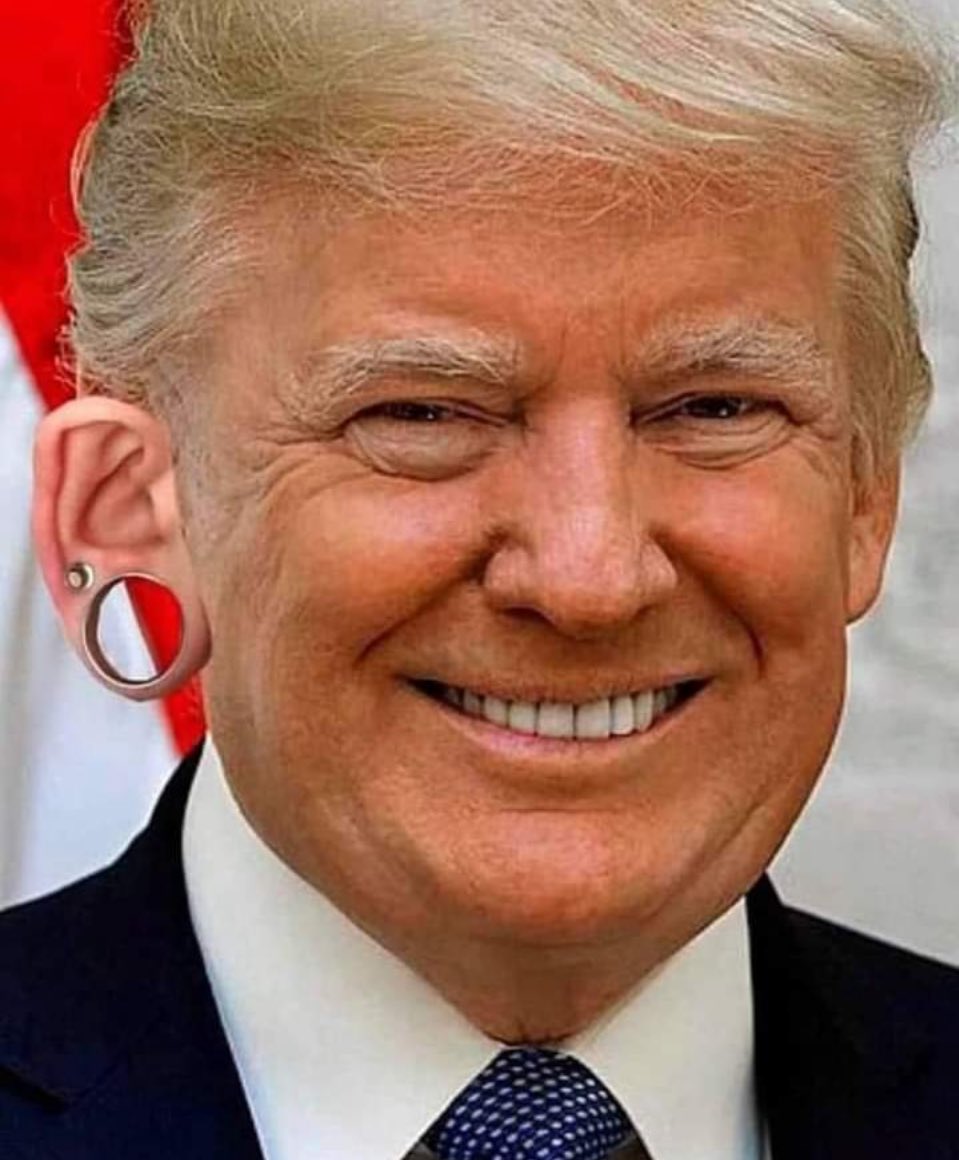 Nuovo look #Trump

#Trump2024