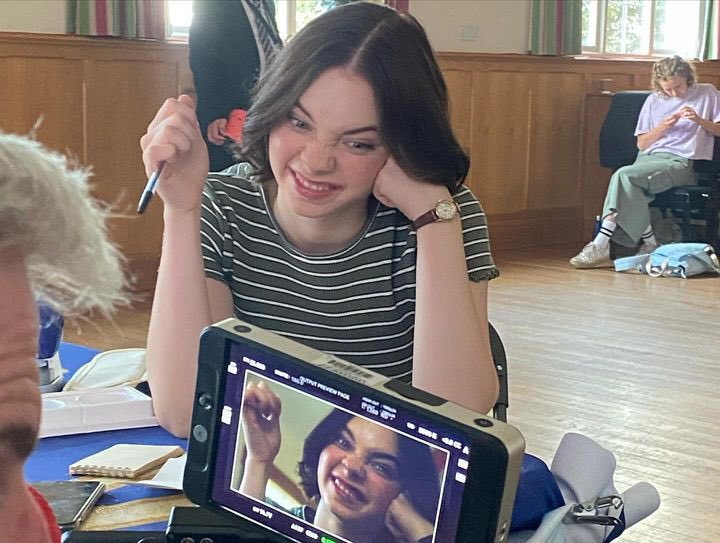 SuperSonOfKalEl's tweet image. Do you think this is the face she makes when she swings the hammer? 🙊
#AGGGTM #AGAD #EmmaMyers