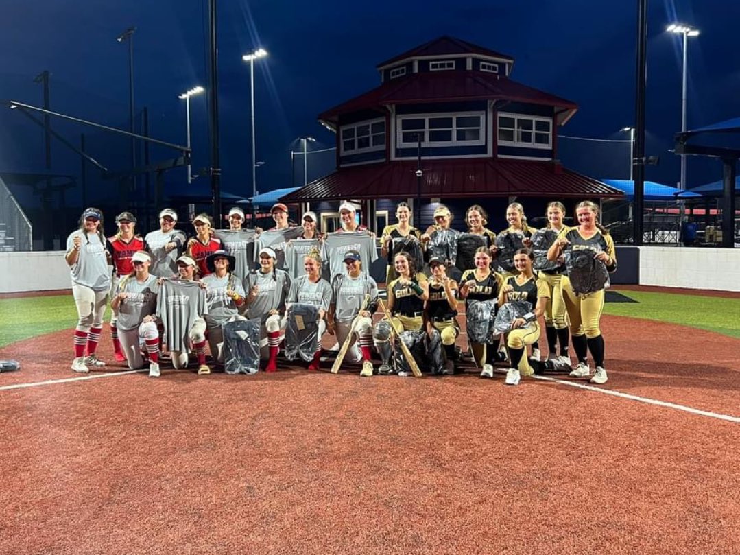 What a great weekend at the USSSA Power 50 at Spacecoast the weekend!! We played hard all weekend and had a great Sunday to finish Runners Up!! Also got to talk to some coaches and get interest in our girls!! Proud of these girls!🥎💥