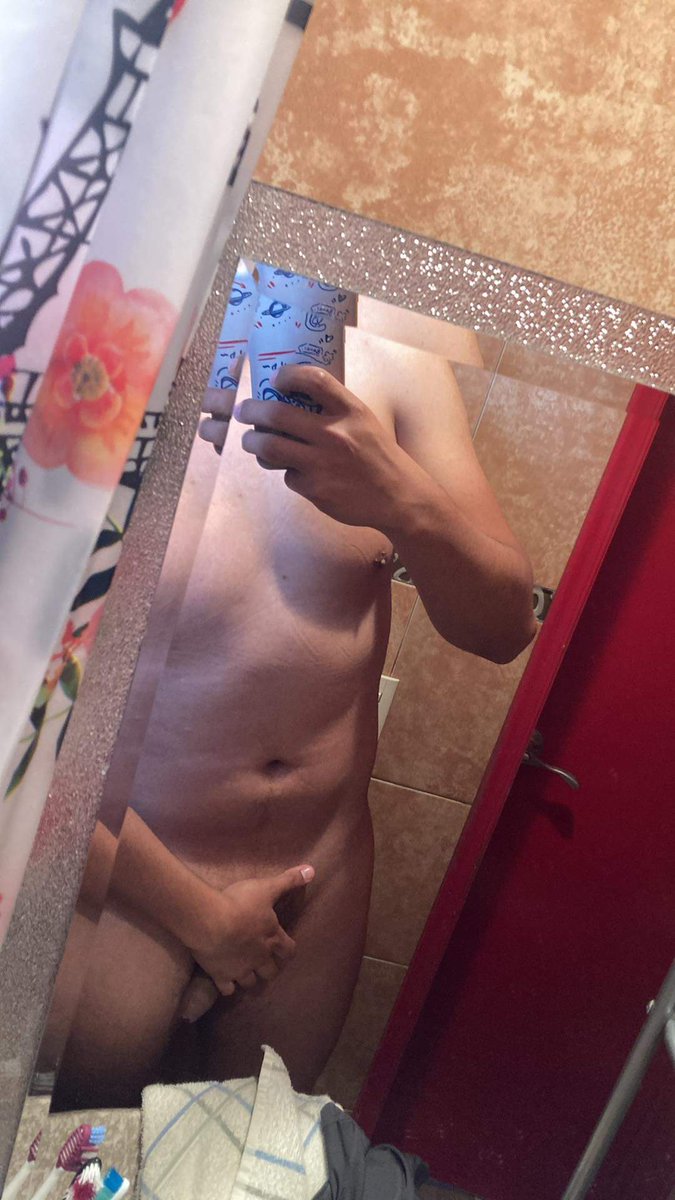 sam010994's tweet photo. Quién para pasarla bien, tengo lugar por las mañanas #tolucagay #metepecgay #gaytoluca #gaymetepec cerca de Tenango o San Antonio. ¿? https://t.co/ZSajepY2kL