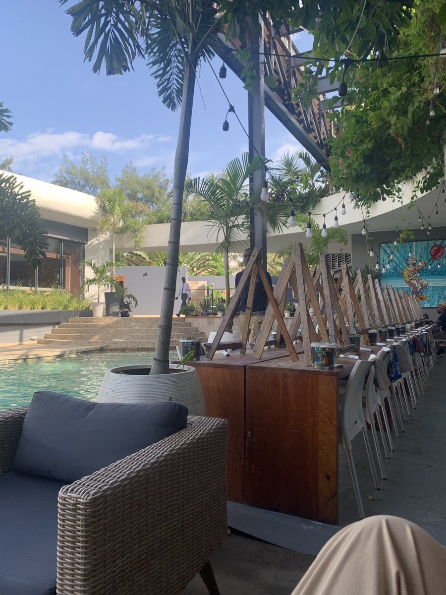 racky 🇸🇳 tweet media