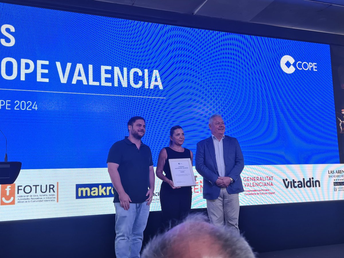 Restaurante #GastroCope: Fierro <a href="/fierrovlc/">FIERRO</a> (<a href="/Carito_Lou/">Carito Lourenço</a> y <a href="/Ger_Carrizo/">GERMÁN CARRIZO</a>) Valencia
#PremiosCopeValencia <a href="/COPEValencia/">COPE Valencia</a> <a href="/CopeCV/">CopeCV</a>