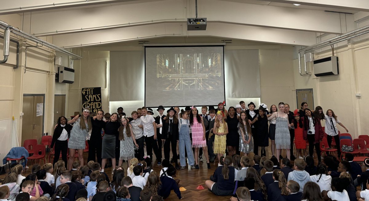 miss_edmonds7's tweet photo. Super proud of these and the work they have put in for Bugsy Malone! Ready for the real shows this week! ✨ @HighbankPrimary https://t.co/b5msMYYb5Y