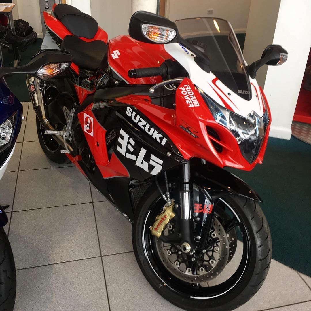 MoreMotorcycles's tweet photo. #Suzuki GSXR https://t.co/NLgWGTYLDL