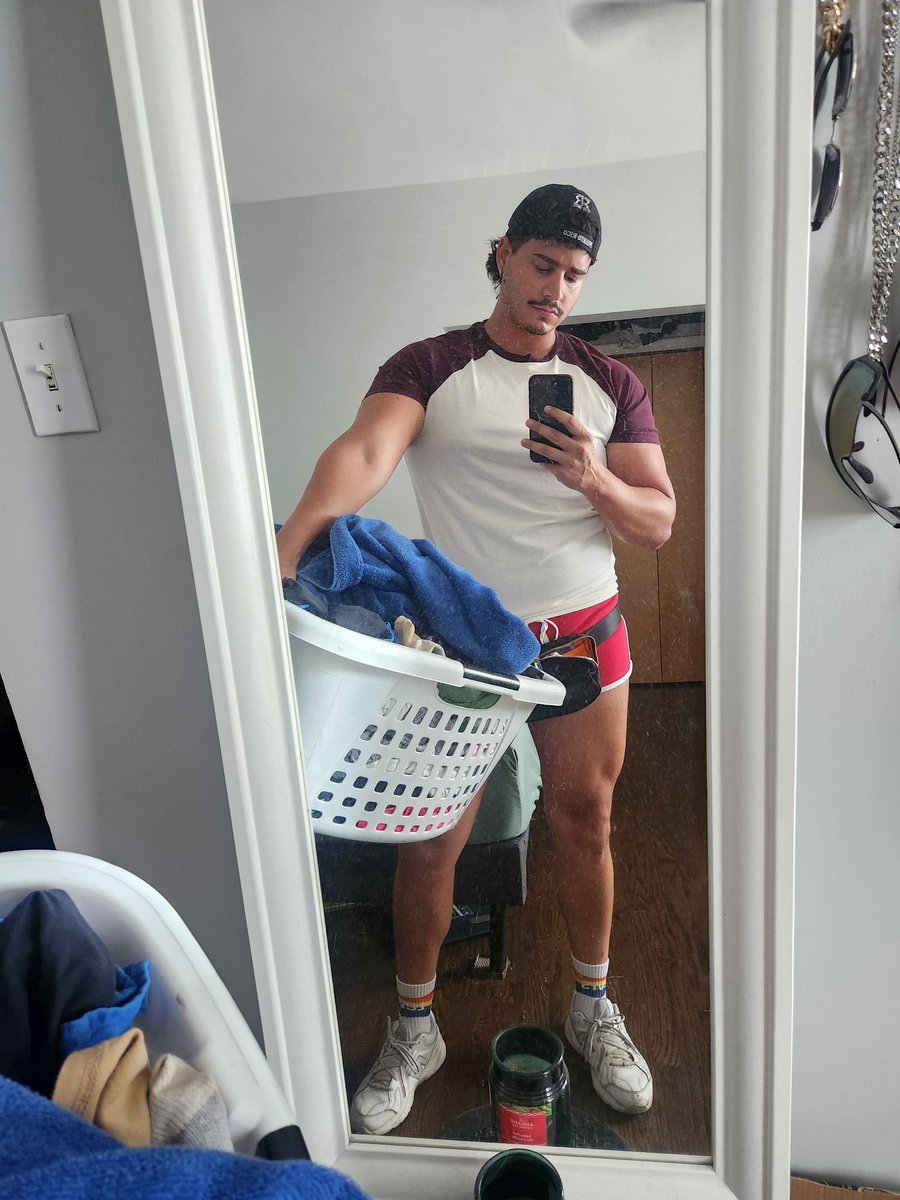 get real tweet media