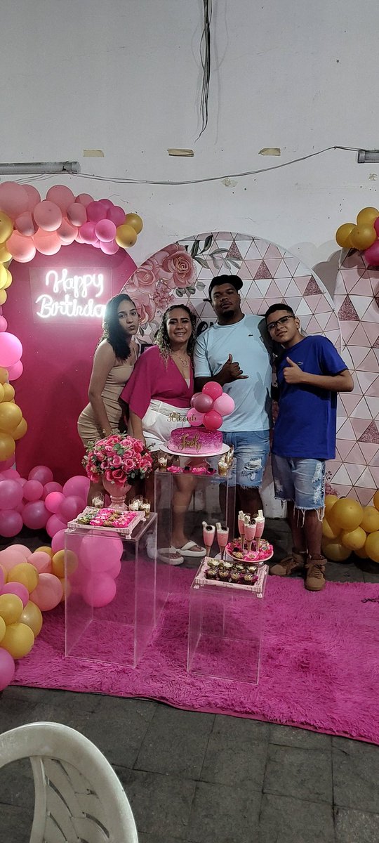 swellsouzah's tweet photo. 𝙼𝚢 𝙵𝚊𝚖𝚒𝚕𝚢 ❤️ https://t.co/7K90SsL2y8