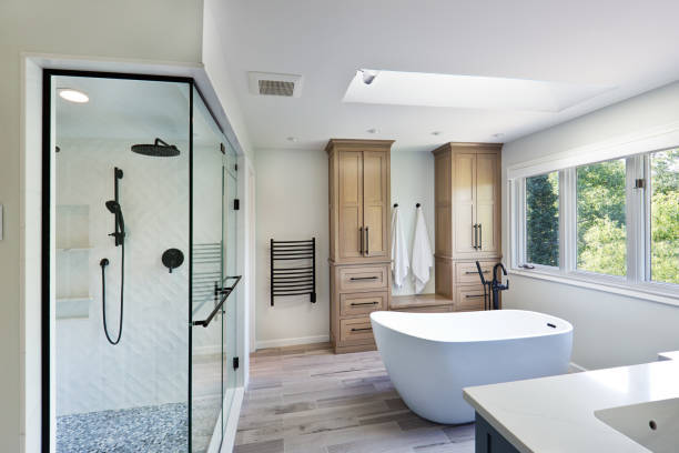GidleyRemodel's tweet photo. Don't settle for an outdated bathroom. Our bathroom remodeling services can transform your space into a modern, spa-like oasis. #BathroomRenovations #remodeling https://t.co/cn4Kgbb0VB