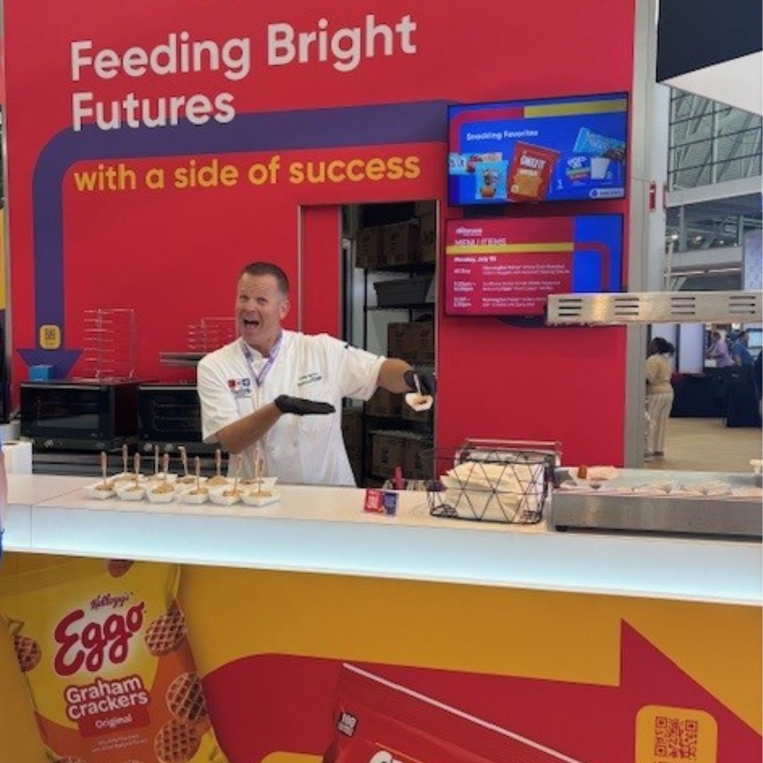 Chef Brian rocking the Kellanova booth at #ANC24 
#kaleyeah #k12