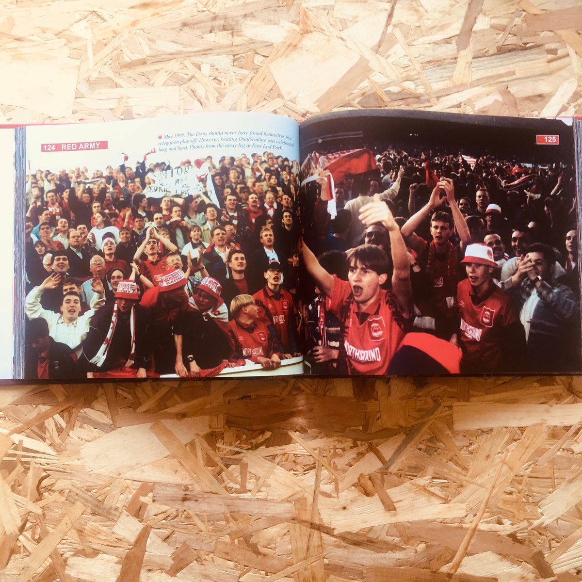 Stanchion - the football bookshop π (@stanchionbooks) on Twitter photo πππππππ | THE RED ARMY: CELEBRATING DONS SUPPORTERS by <a href="/SteveFinan1/">Steve Finan</a>
All those cup finals, all those European jaunts, all the silverware celebrations. This is what being an <a href="/AberdeenFC/">Aberdeen FC</a> fan is all about.
π stanchionbooks.com/products/the-rβ¦ πππππππ | THE RED ARMY: CELEBRATING DONS SUPPORTERS by <a href="/SteveFinan1/">Steve Finan</a>
All those cup finals, all those European jaunts, all the silverware celebrations. This is what being an <a href="/AberdeenFC/">Aberdeen FC</a> fan is all about.
π stanchionbooks.com/products/the-rβ¦
