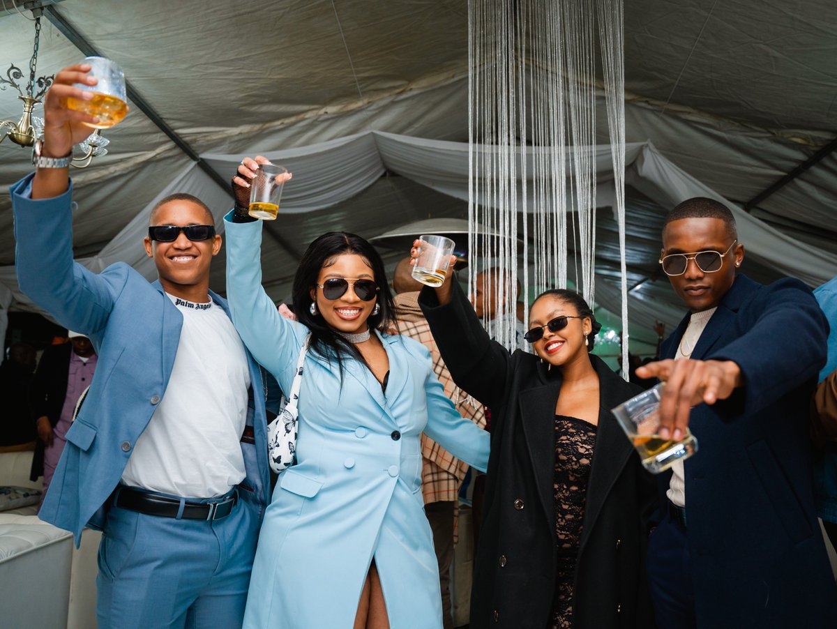 Mojakisane tweet media