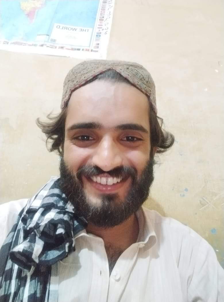 Sherjanbaloch22's tweet photo. دڑد خور آ  یار ئکن نن زہیری اُن
بر ہتم گلزار ئکن نن زہیری اُن

 #SaveAneesBaloch https://t.co/7XIjFq4qGN