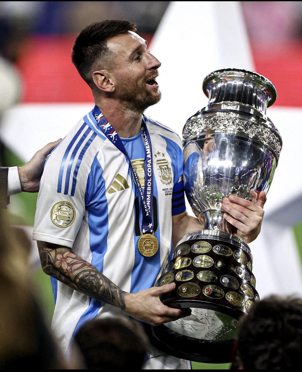 TeamLeoMessiR's tweet photo. CHAMPIONS 🏆🇦🇷🏆 ARGENTINA HAVE DONE IT!

THEY HAVE RETAINED THE COPA AMERICA 🏆🇦🇷🏅❤️ @AFASeleccionEN @LeoMessiMedia https://t.co/m5O6w1GDUm