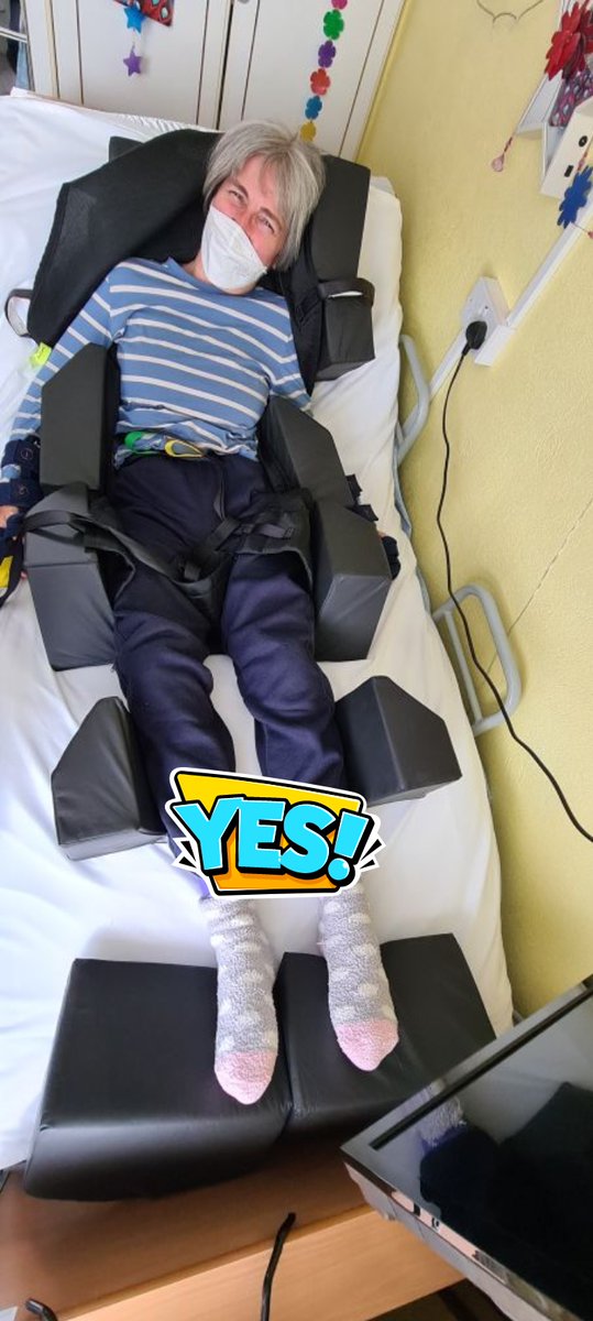 Younique_HC's tweet image. Another of our lovely customers straightened as much as she can be for now in a Hugga sleep system with 4 way integrated slide sheet and moisture wicking over mantle #hugga #sleepsystem #24hourposturecare
