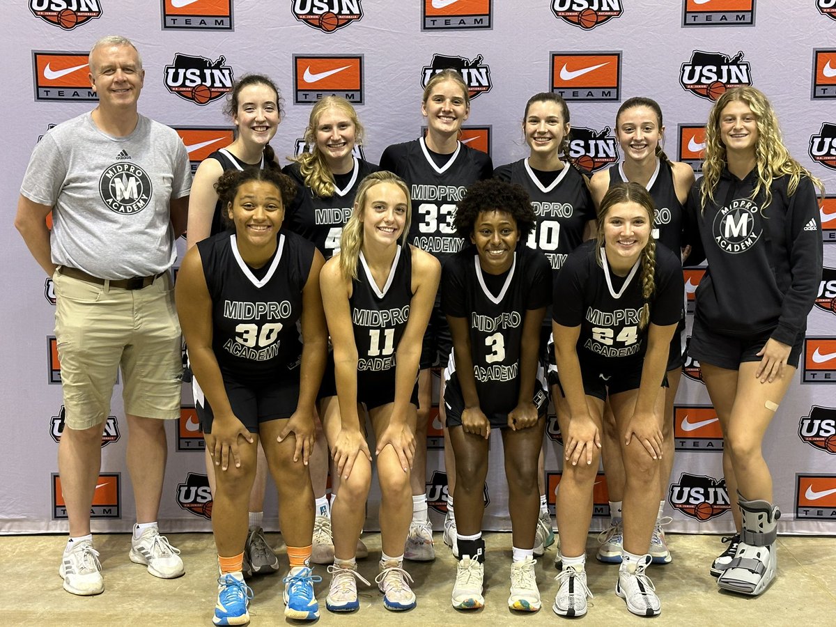 MidProGirls's tweet photo. MidPro 17U Black went 3-4 @USJN March to the Arch in St. Louis. We were challenged and all of our girls learned and grew as players! Back at it next weekend in Chicago! Keep working ladies! 🏀
#MidProFam #TrustTheProcess https://t.co/3jMmr0jlq3