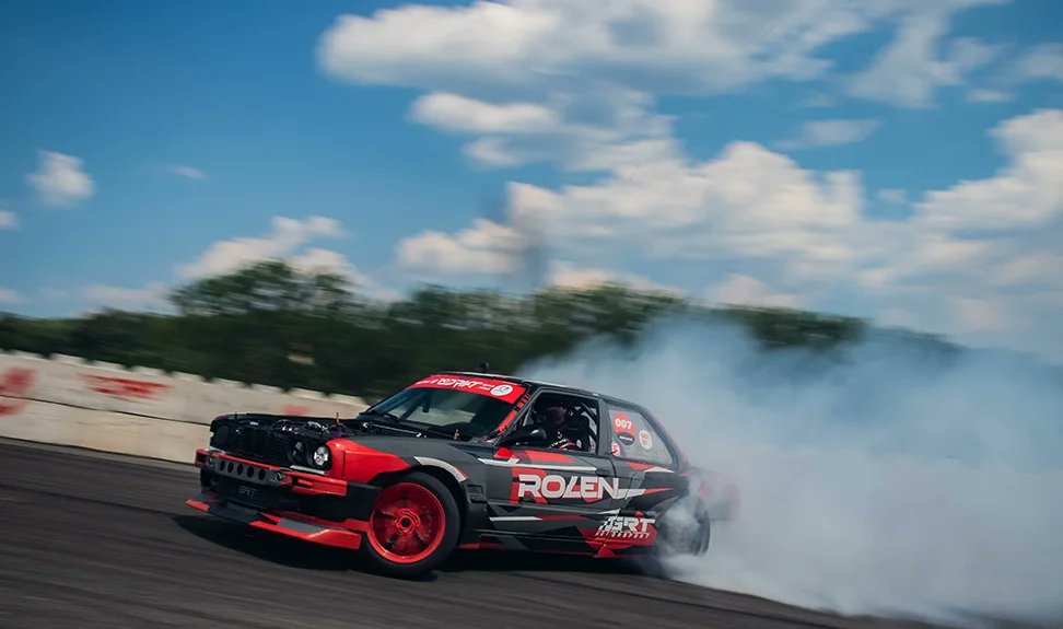 FalconCorin's tweet photo. Beatiful drifting!
#rodrift #Romania https://t.co/8Bgk38TL4J