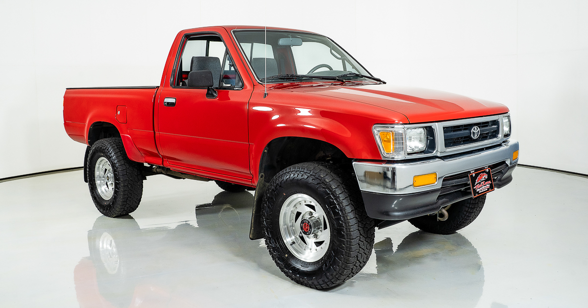 FastLaneSTL's tweet image. Super clean '94 #Toyota 4x4 with a clean Carfax and 2.4L 22R-E 4 cylinder engine 😵

See more at fastlanecars.com/vehicles/3990/…

#Toyotapickup #22RE #radwood