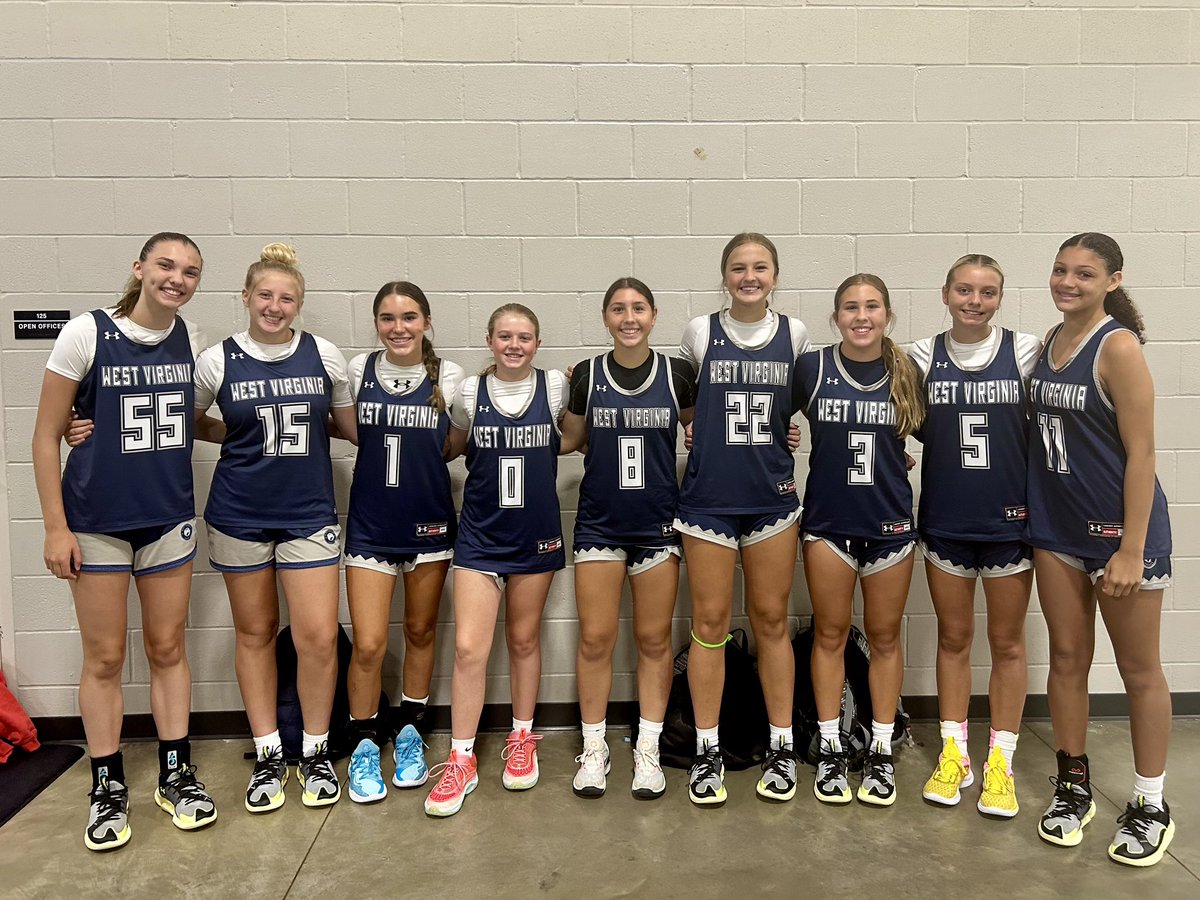 2028WVThunder's tweet photo. Wrapped up our travel season today. The girls had a great time and improved along the way. Good Luck to all these girls in their High School seasons this year! https://t.co/wJb08EQ5E0