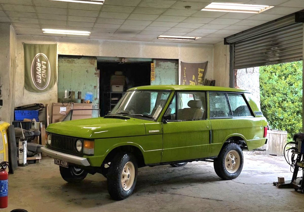 sequi_simon's tweet photo. Following this tweet in 2022, I decided to buy a 1973 Range Rover that had fallen into disrepair and have it rebuilt. After 9 long months,  my "new" car is finally ready.

My son and I will be driving it back home tomorrow. However, it's in Cornwall, and we live in Angus, almost 600 miles away.  It's an ambitious first trip in a 51 year old car that's been off road for over 20 years, but what's life if not an adventure? 

For those interested, I will post regular updates on our journey up to Scotland.