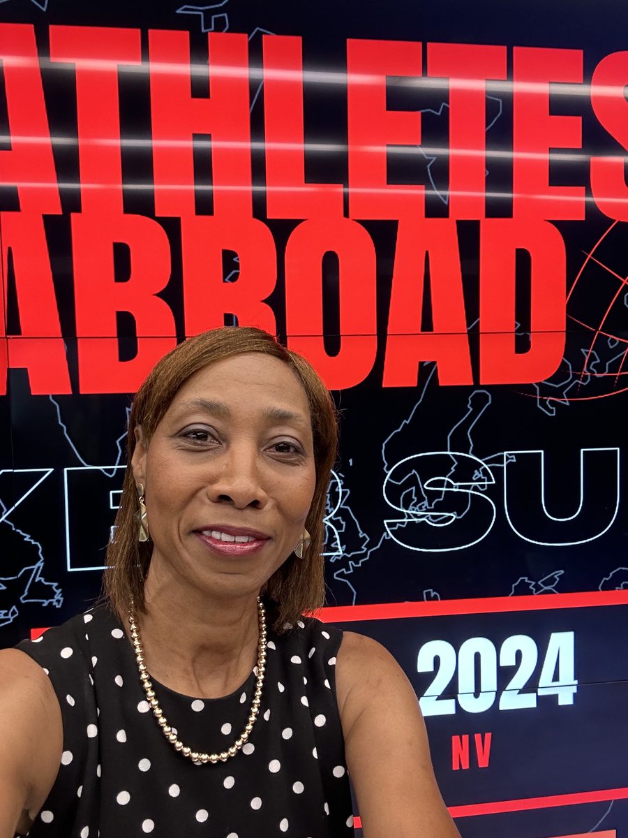 drjhill81's tweet photo. Up soon to discuss transition strategies with amazing American athletes who compete abroad! Well needed forum created by @DrTywannaSmith. Thanks for the opportunity to do what I ❤️ #AthletesAbroad #CreatingSpace #careertransition #hilliardsolutions https://t.co/CztvkDIRfr