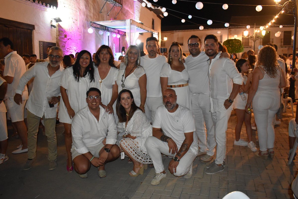 MarianoDB_'s tweet photo. 🤍 La Fiesta Ibicenca se consolida tras el éxito de esta edición como una de las actividades preferidas de nuestros vecinos

Una vez más se demuestra que las actividades de @AytoLasGabias son para todas las edades, y eso es garantía de éxito✨ 

#Verano2024 https://t.co/Oo4ztRlEmh