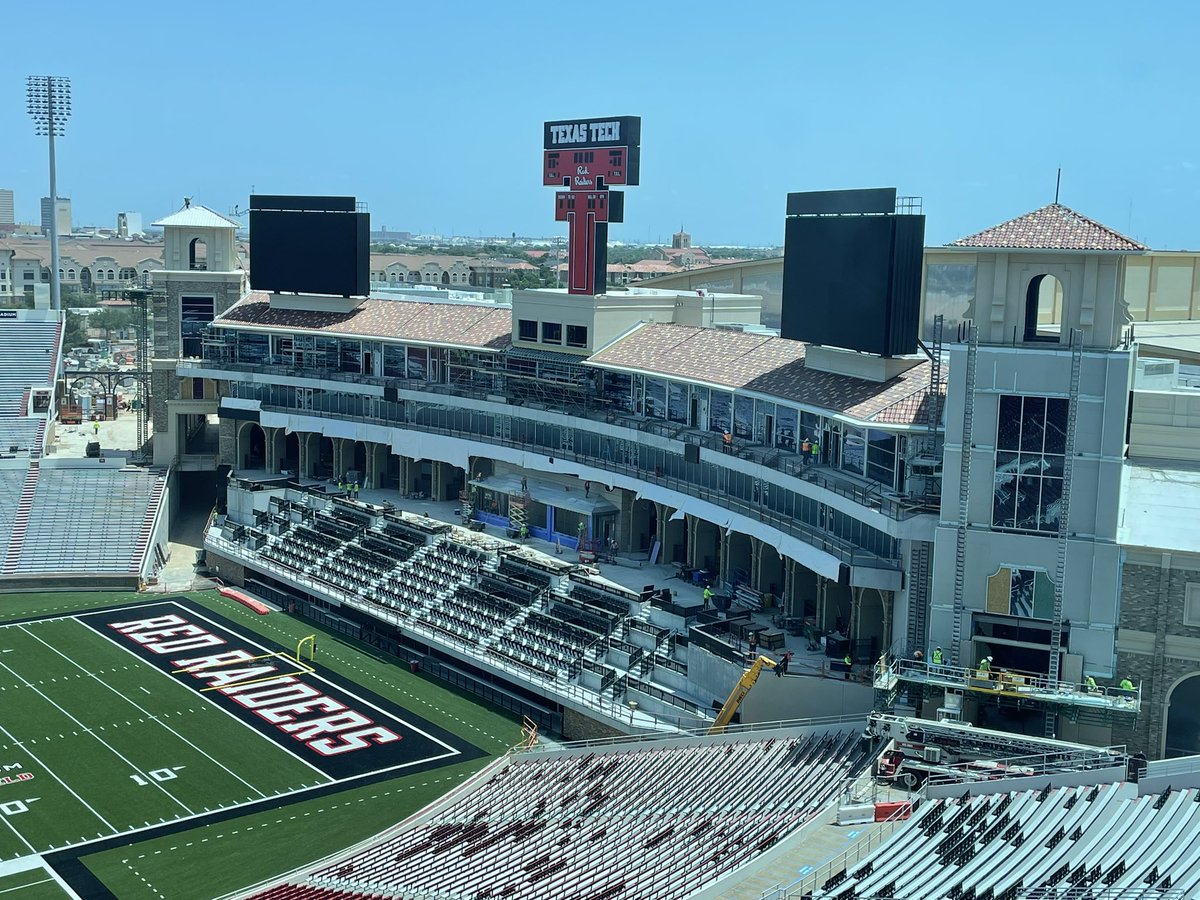 JoeyMcGuireTTU's tweet image. Jones AT&amp;amp;T is looking good!!!! #WreckEm