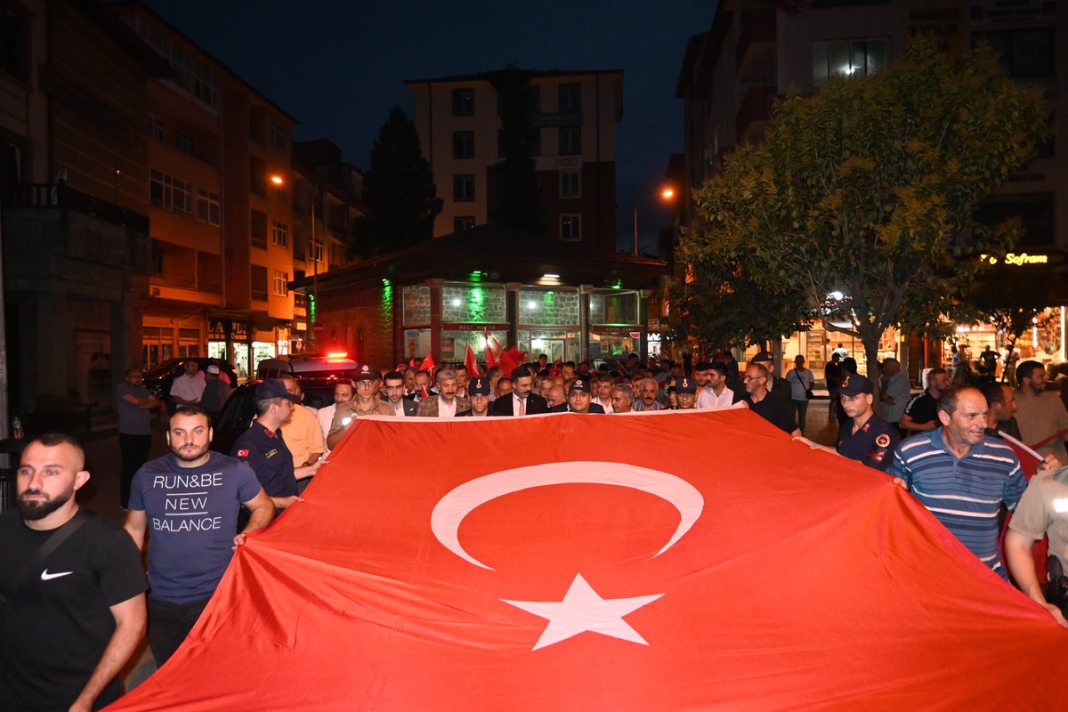 drcoskuncebi's tweet photo. #15Temmuz Demokrasi ve Milli Birlik Günü Anma Programı kapsamında meydanlardayız. 🇹🇷🇹🇷 https://t.co/WWA29vOCLk