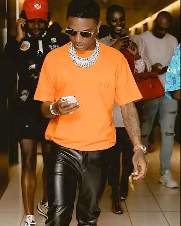 afro_nigeria's tweet image. Few hours to #WizKidAt34  🎉