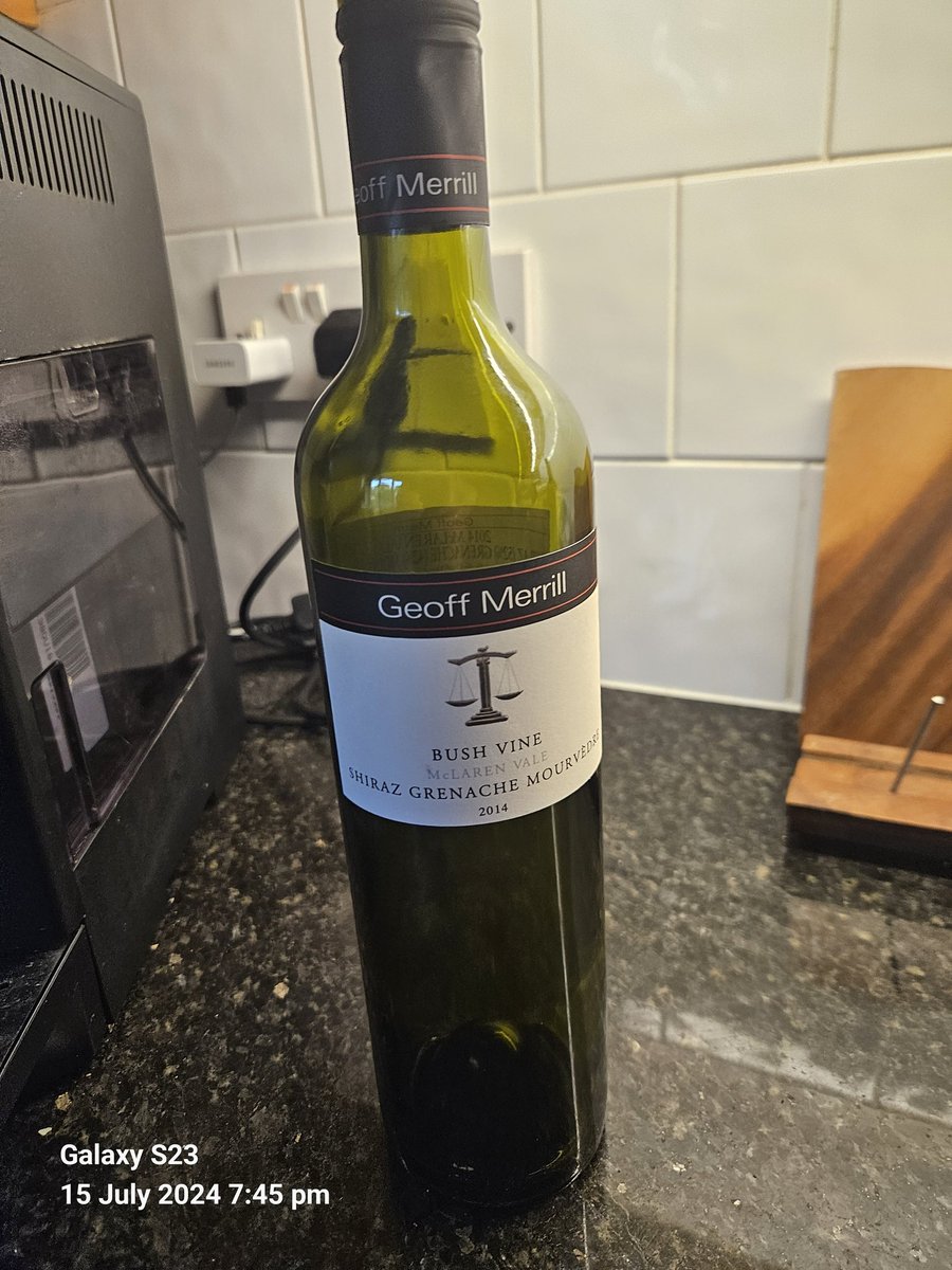 Now that's a red wine <a href="/winesolutionuk/">Winesolution</a> #shiraz #mouverde #grenache