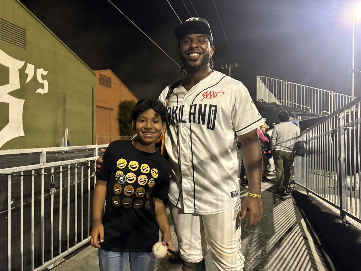 Alexandria Thomas-Rodriguez tweet media