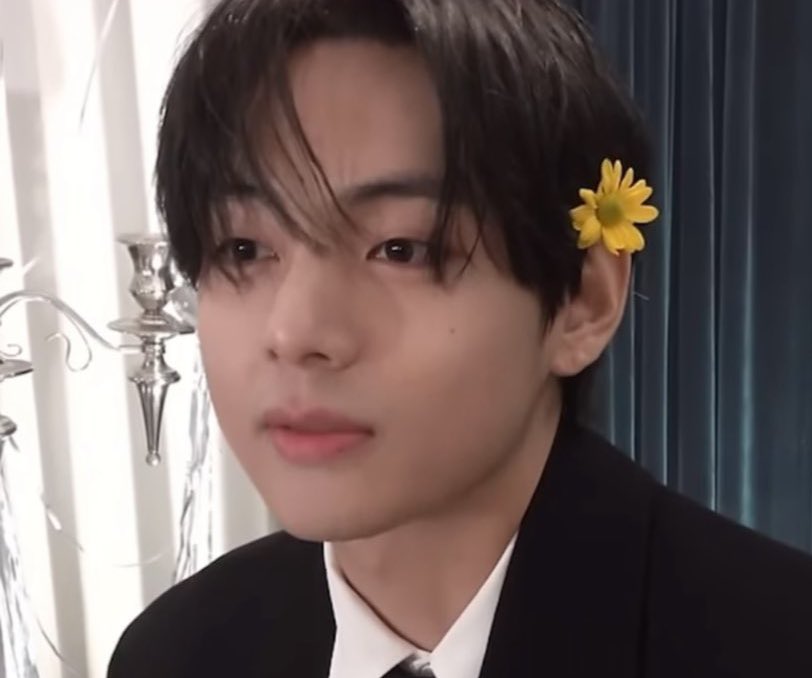 I'm the Gucci Boy. ✥︎︎ not @BTS_twt. tweet media