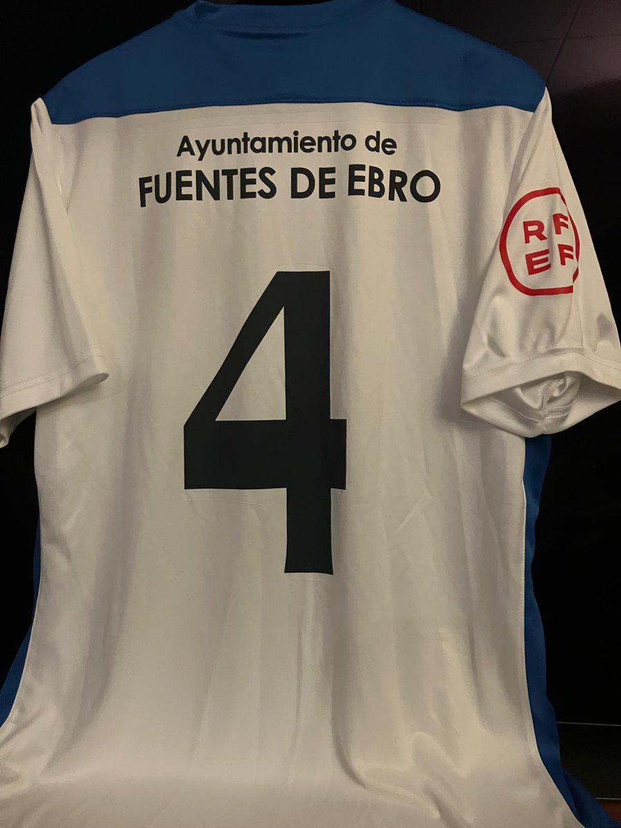 Hoy tenemos que anunciar la que es, quizás, la renovación más especial de la temporada.

Luismi seguirá con nosotros un año más cuidándonos esté donde esté.

#EternoLuismi