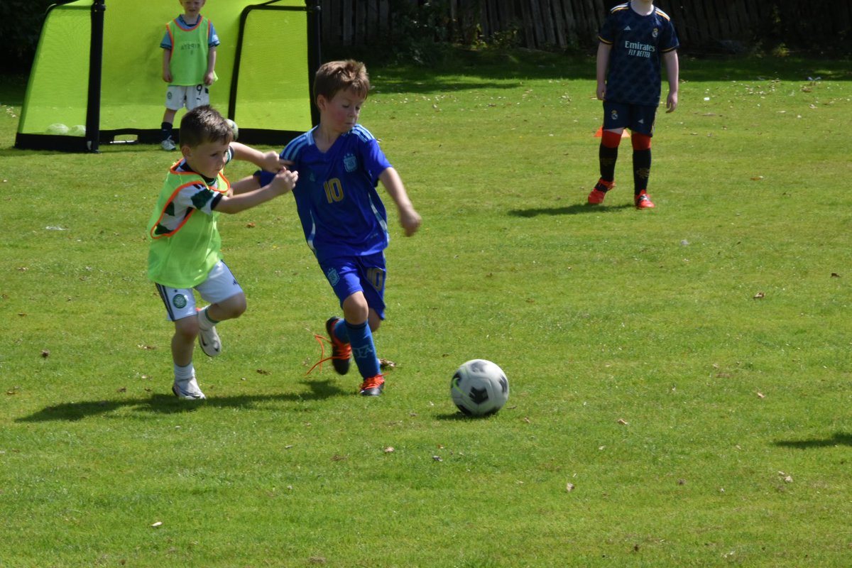 MOBOSportsAcad's tweet photo. Week 2: A SUMMER OF SOCCER 

Great first day at Loretto 📍📸

Tomorrow will be the first or our themed days with us kicking of Champions League Tuesday ⭐️

So if you have any of those European club kits, get them on 🔥⚽️🔥⚽️🔥

See ya tomorrow 😎 https://t.co/IMHLHCN623