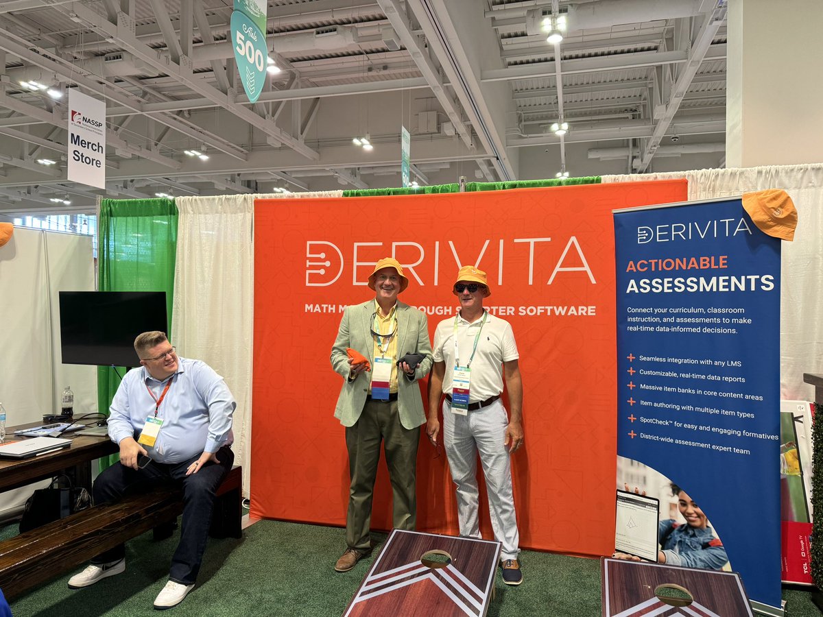Alabama represents at the Derivita Booth!

And that might be <a href="/ericprice32/">Eric Price</a> there too!

#bama #principalsUNITED