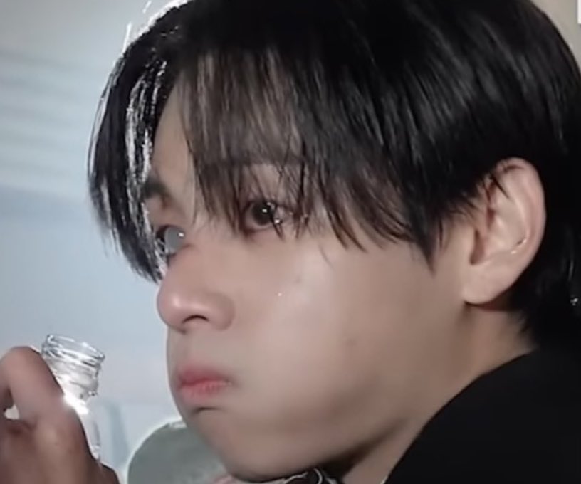 I'm the Gucci Boy. ✥︎︎ not @BTS_twt. tweet media