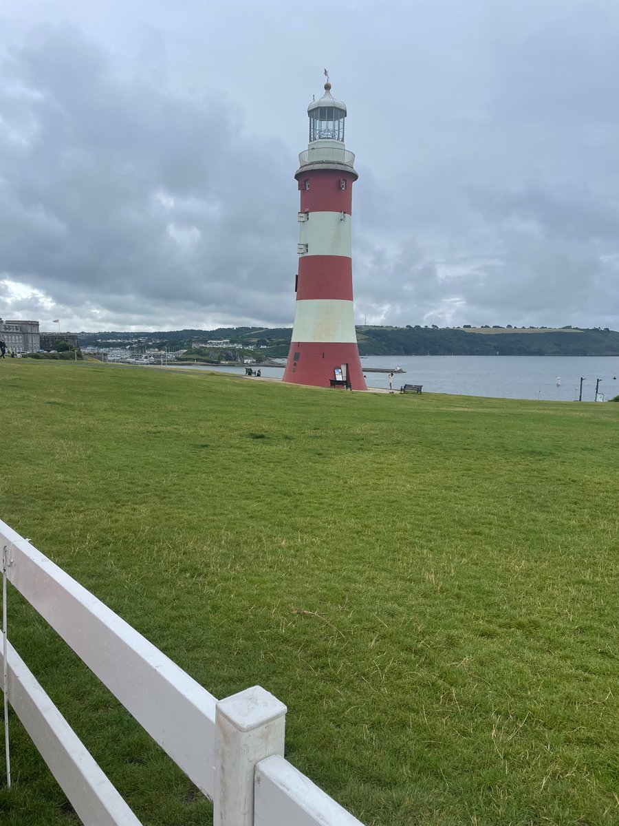 JodyEdeOx's tweet photo. Such a lovely graduation day. Thank you for being there @ruthendacott @BridieKent #teamede. Couldn’t have done it without you all #PlymGrad https://t.co/dbel9bPmqn