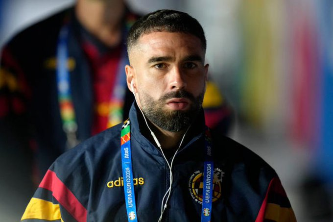 Pedro Sánchez recibiendo a la selección: “bueno campeones, que queréis tomar?”

Pedri: cerveza

Cucurella: agua 

Carvajal: el Congreso