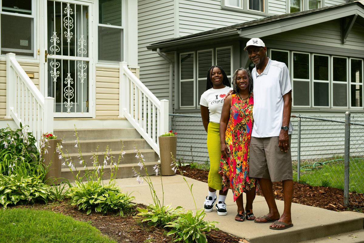 AkilCreative's tweet image. Capturing real families for a non profit organization project is life. 💕