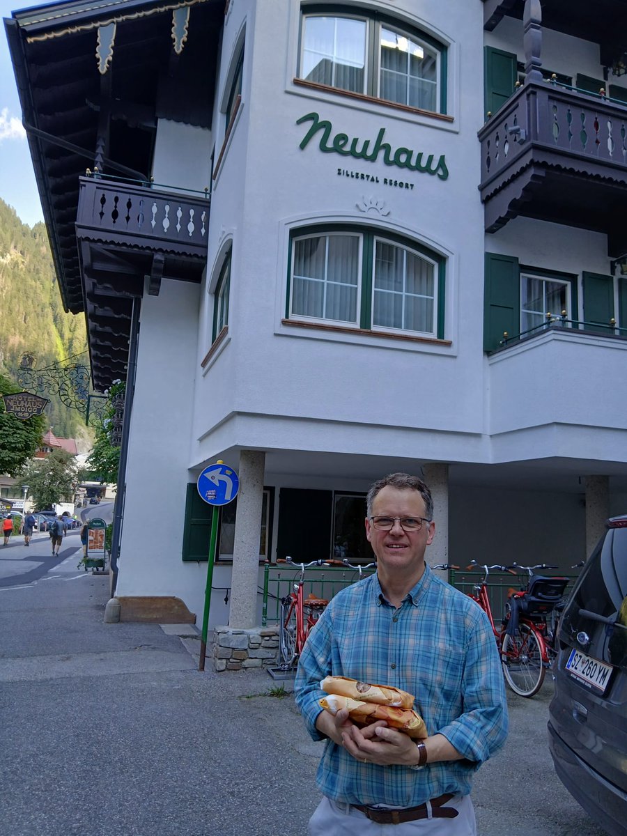 On an Austrian holiday but can't quite get away from New House! Enjoying cable car rides, strudel and walking. Hope you are all having an equally wonderful break. ⛱️🍦🚡