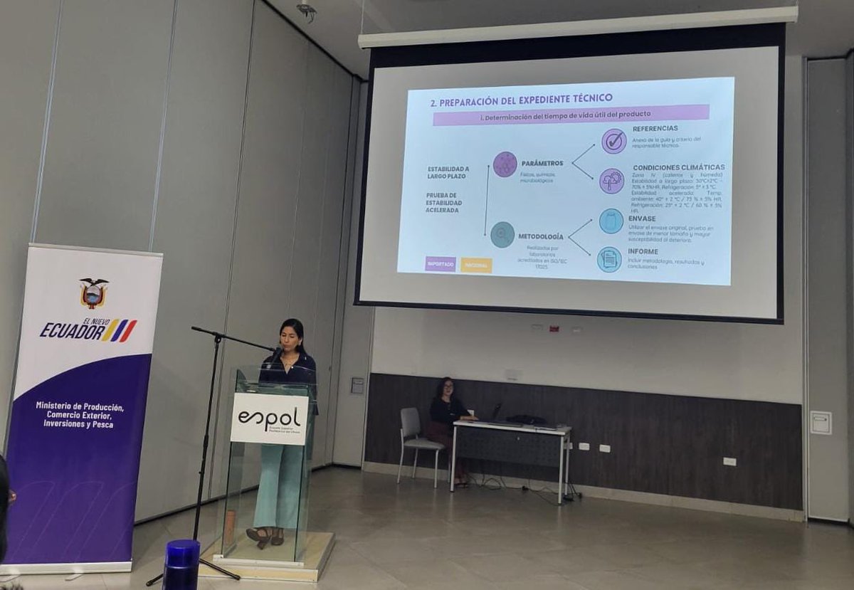 Produccion_Ecu's tweet photo. 📍Guayaquil | La Subsecretaría de Calidad e Inocuidad de @Produccion_Ecu, en coordinación con @cnaecuador, dictó el taller de obtención del Certificado de Registro Sanitario Unificado, dirigido al sector importador y fabricante de productos e insumos veterinarios de uso acuícola. https://t.co/Hr9g2cr1R1