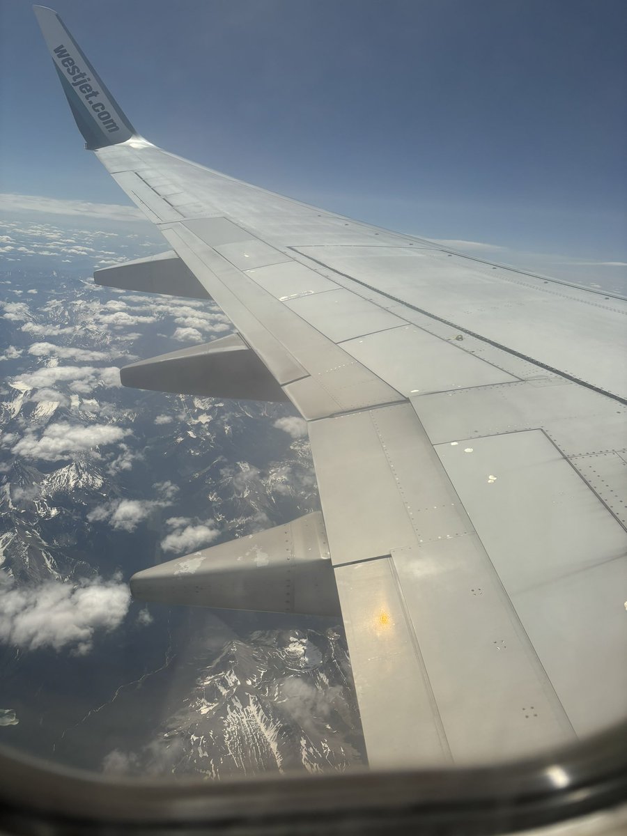 Jaxoneast1's tweet photo. Catch flights not feelings https://t.co/Ck7h2we68y