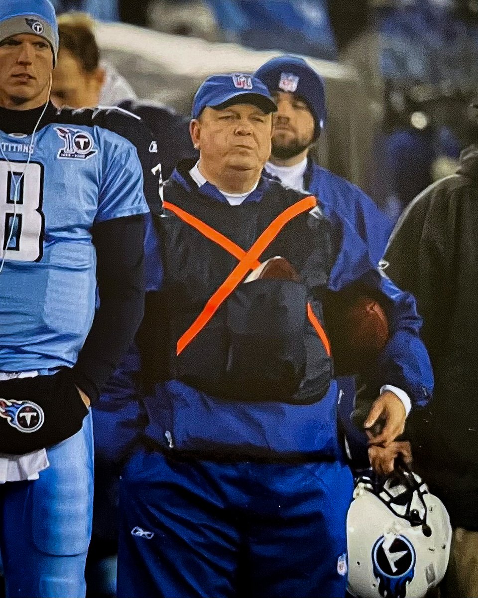 The Tennessee Titans mourn the loss of David Thompson, beloved community member, longtime Titans game day assistant, and father of Titans Senior Equipment Manager, Matt Thompson

Our thoughts go out to his family and loved ones 💙