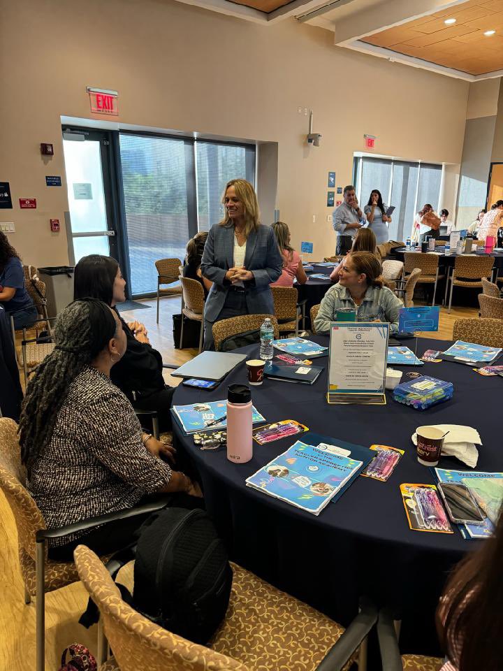 mdcps_MINT's tweet photo. So excited to launch the 1st ever Teacher Apprentice Mentor Academy! @MDCPS @SuptDotres @mdcps_profdev #YourbestchoiceMDCPS #lookingfowardplcd https://t.co/JdC6Zrnr65