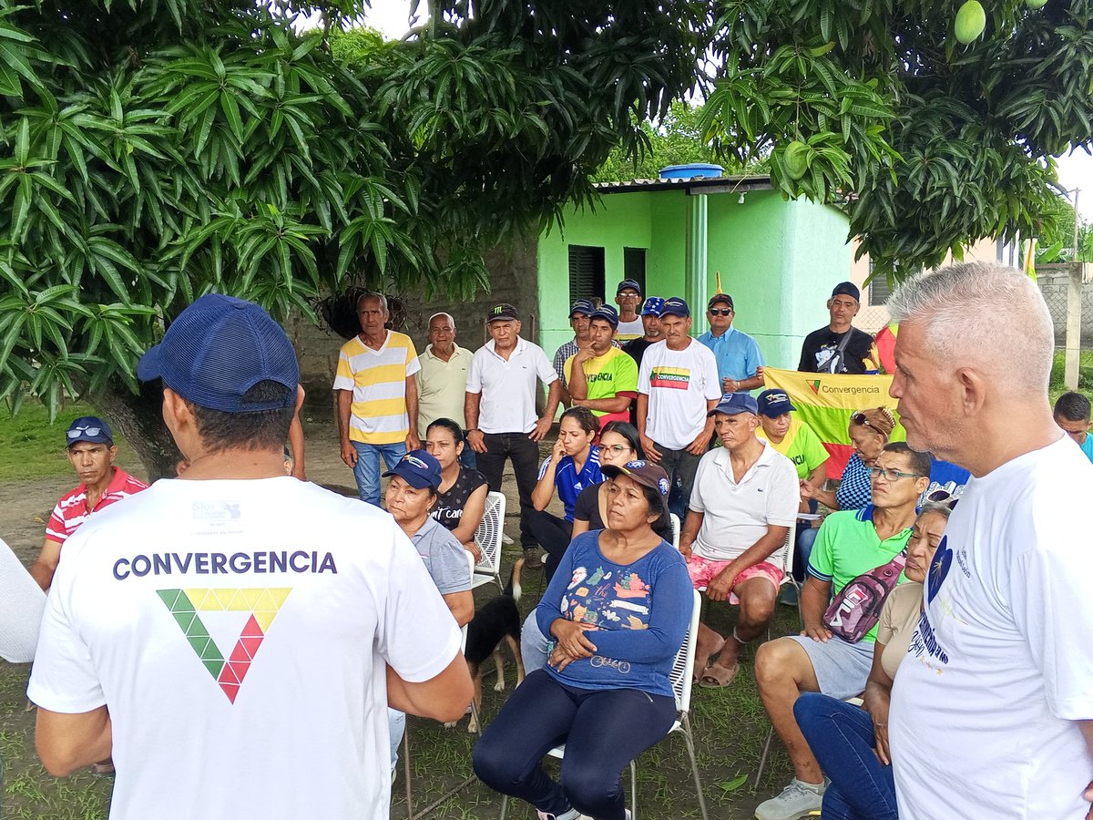 garciarosselyn's tweet photo. Desde Tacarte municipio Cocorote en Convergencia estamos en organización  para  llevar este 28 de Julio a Edmundo González a la presidencia de Venezuela...Gracias Tacarte.
# Edmundo González#
# María Corina Machado# https://t.co/UB5H5H793b
