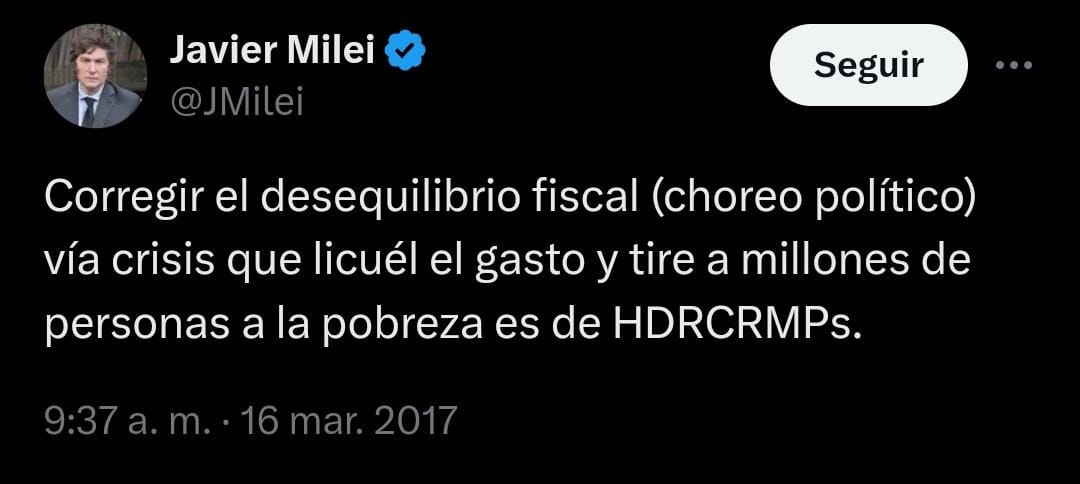 TelmoSafa's tweet image. NO OLVIDAR 
Cuando el presidente en mil ocasiones cambió cuál camaleón, para adaptarse, su ideología político económica, mintiéndole a su electorado y fallandole a todo el país.