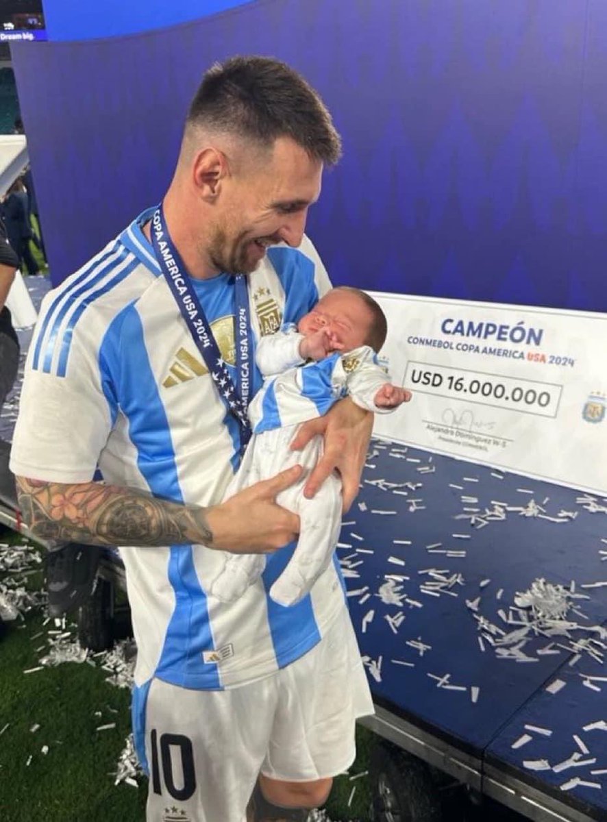 laba_ran20's tweet photo. United must locate this Baby and sign him now https://t.co/sozRfmr7ap