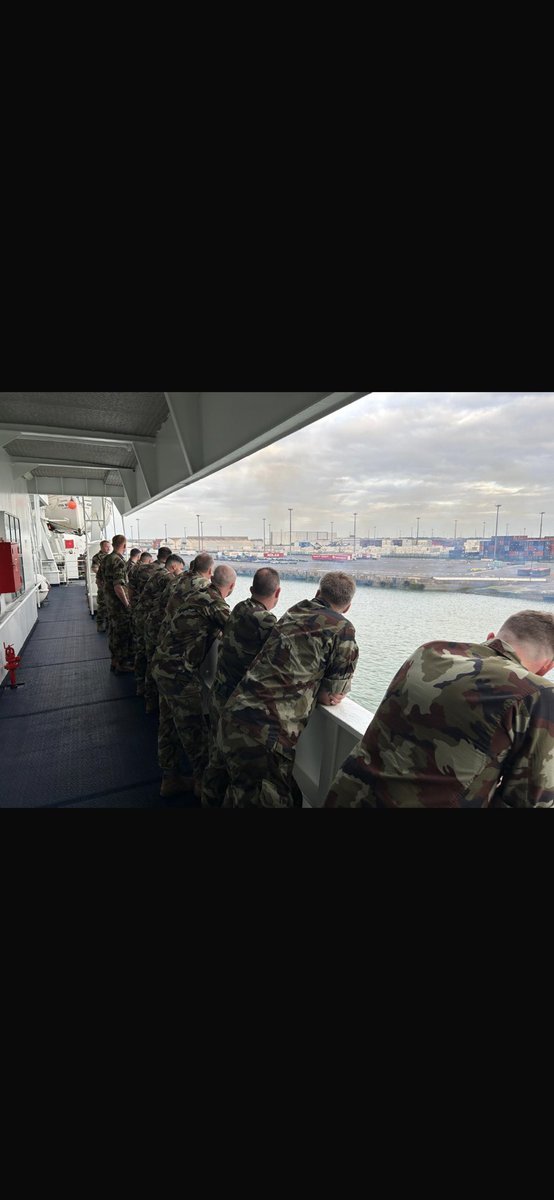TransportCorps's tweet image. Operation Carousel Update 🔔
The Transport Corps has successfully facilitated the transfer of 30 ex-DF vehicles to Ukraine, with the final convoy concluding last Friday. 
Pictured below is the 2 Bde lead convoy team and Director of Transport, Col Norton in Rzeszów, Poland 🚛🇮🇪